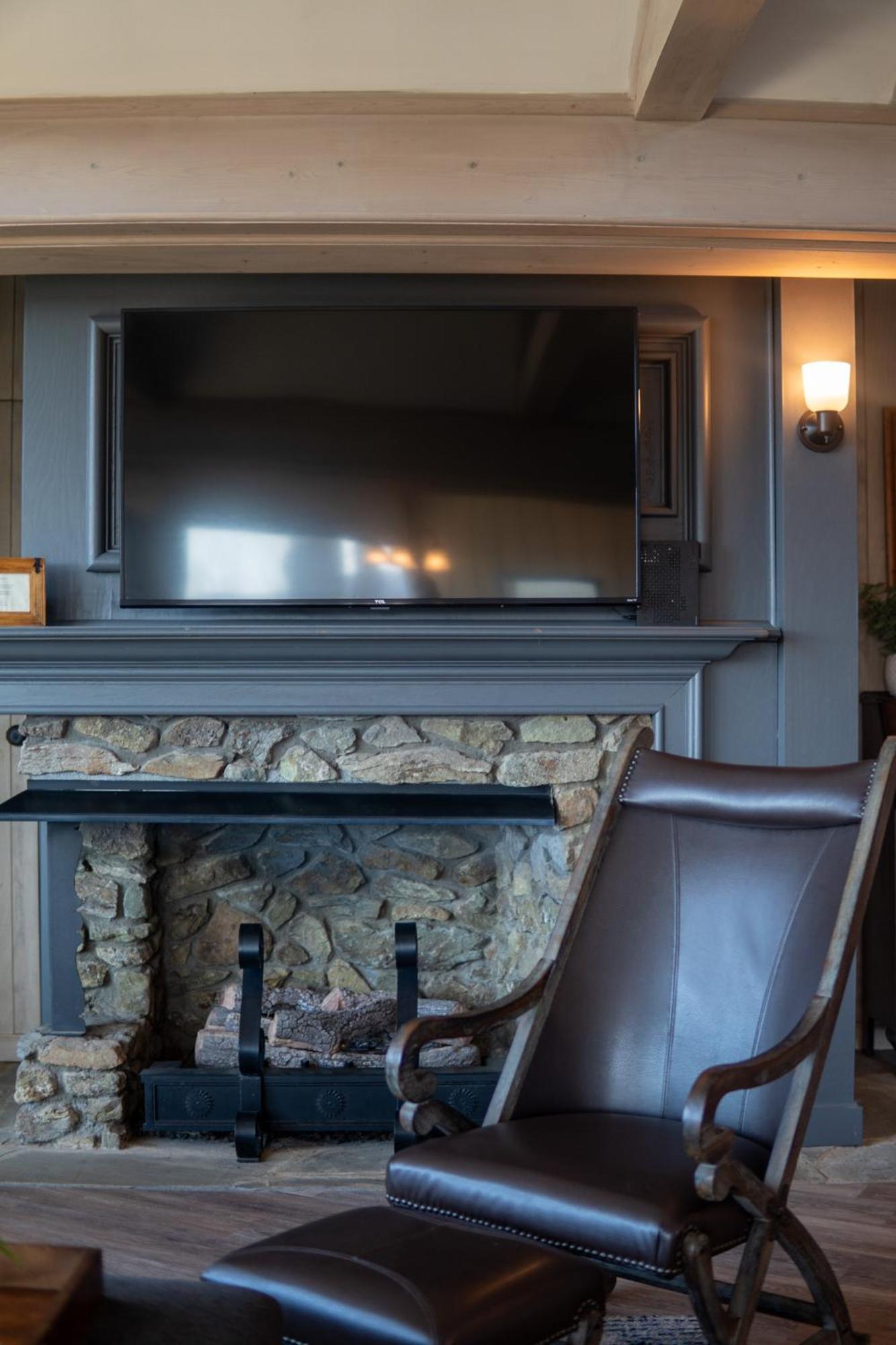 Inn At Crestwood Бун Екстериор снимка