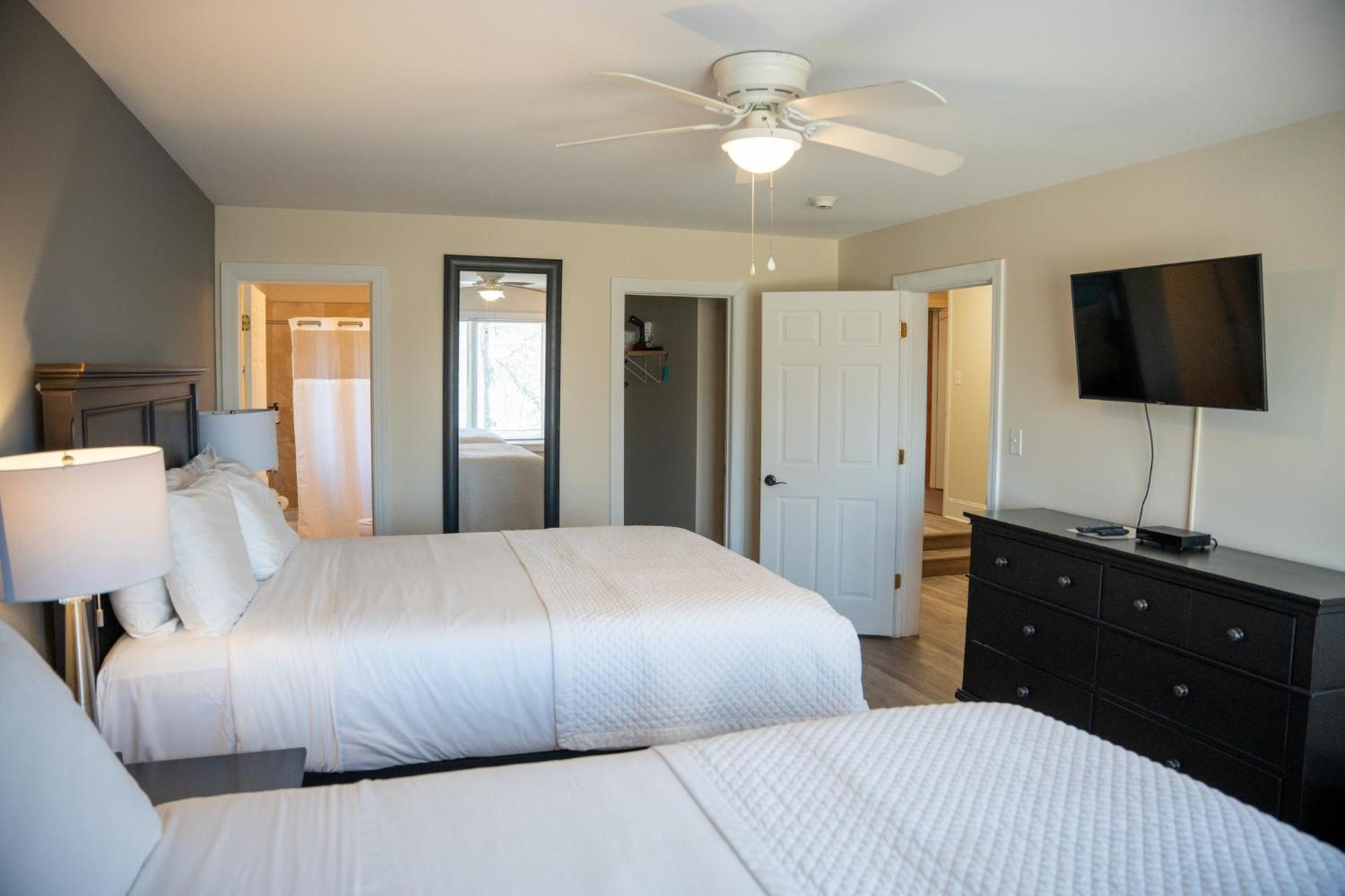 Inn At Crestwood Бун Екстериор снимка