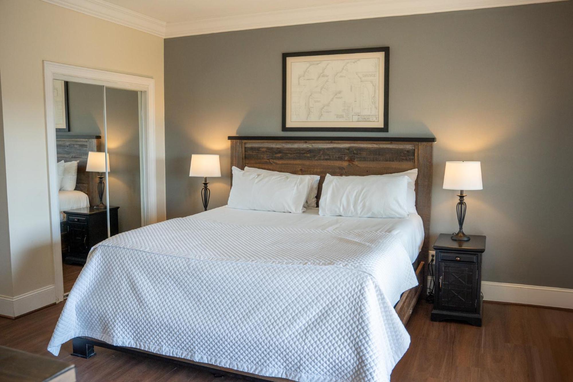 Inn At Crestwood Бун Екстериор снимка